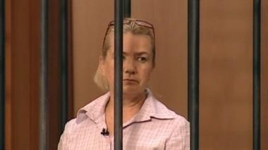 Чтобы не остаться без жилья, женщина отравила племянника и его невесту-стриптизершу 19.07.2015