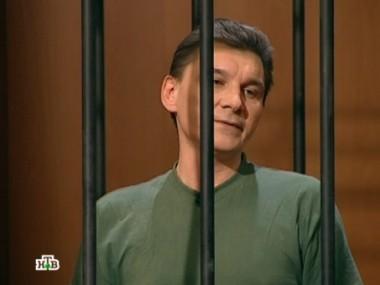 Мужчина хотел защитить дочь, а в итоге оказался на скамье подсудимых 16.03.2013