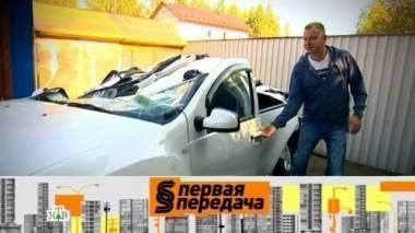 Кто заплатит за смятую столбом крышу авто, защита от шантажистов на дороге, месть с битой и парковка на газоне 11.09.2016